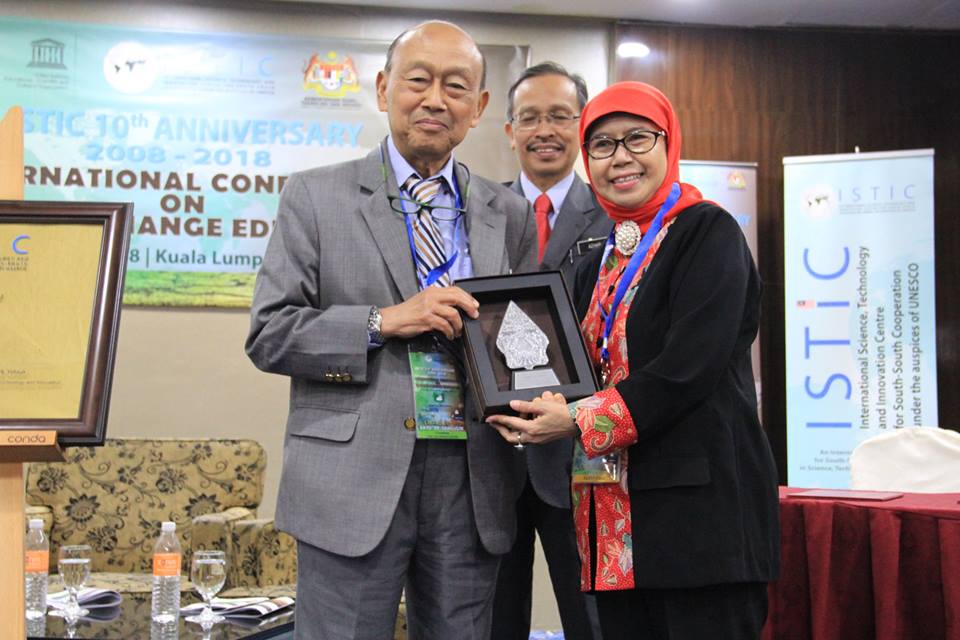 31959879_1938938419464234_1574445825717698560_n