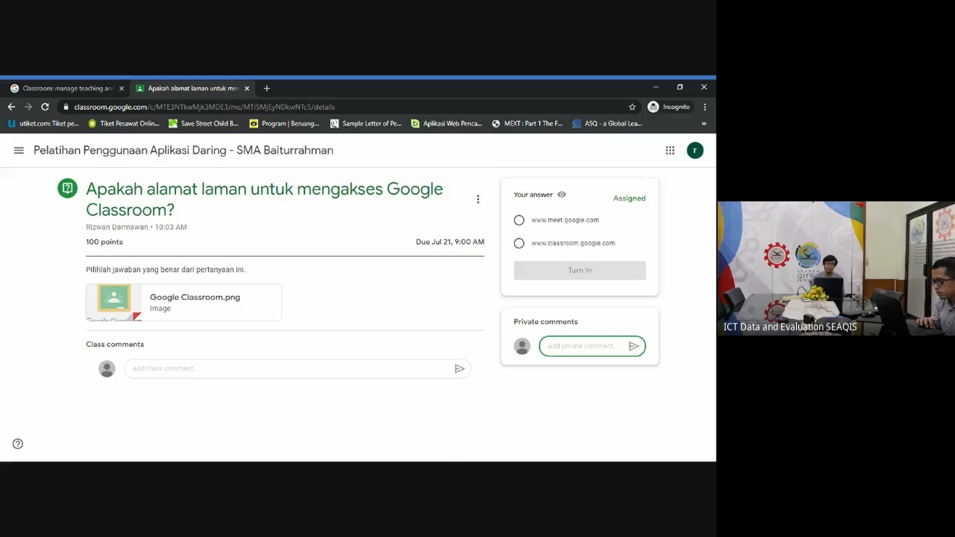 Pemaparan materi Google Classroom oleh Rizwan Darmawan M.M.