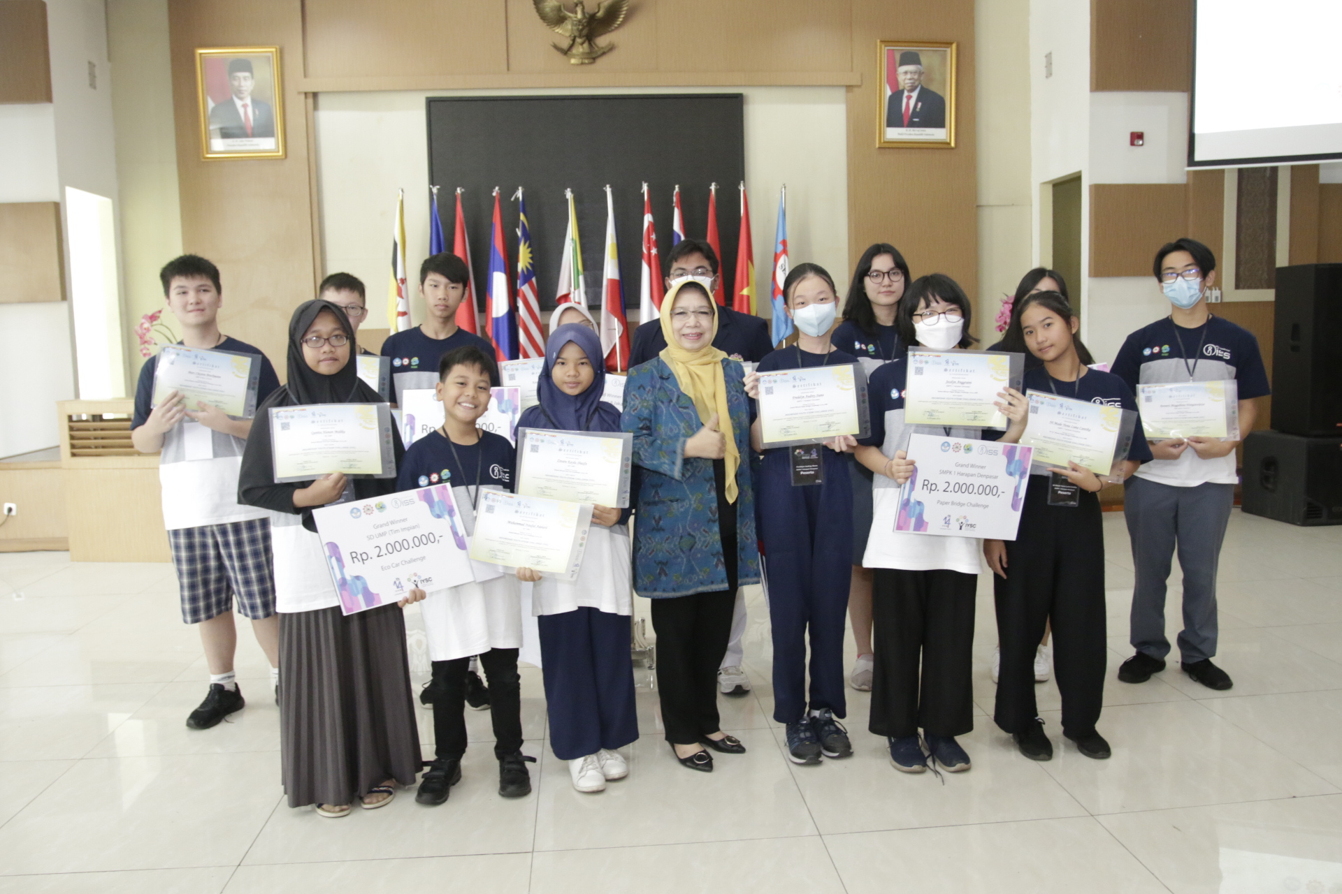 The 1st Indonesian Youth STEAM Challenge was Successfully Conducted!