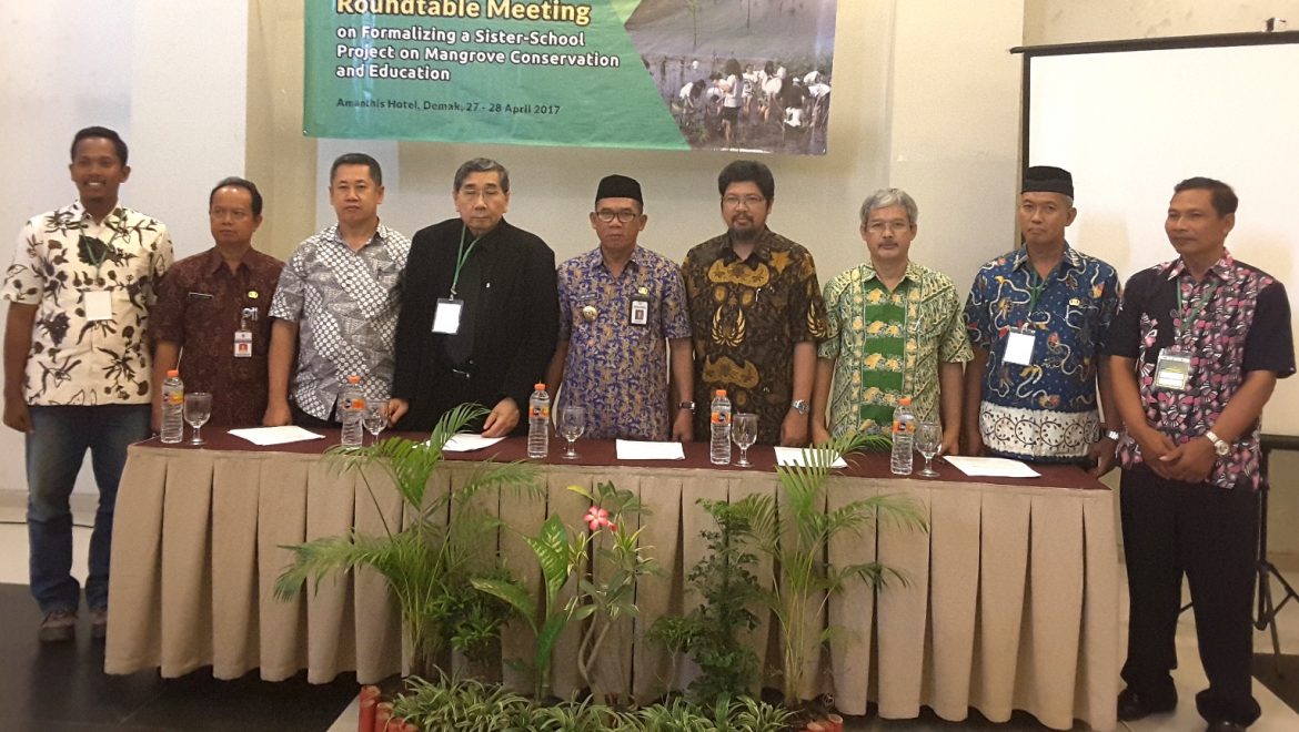 Indonesia-Thailand Collaboration Programme:  The Empowerment of Mangrove by Coastal Schools