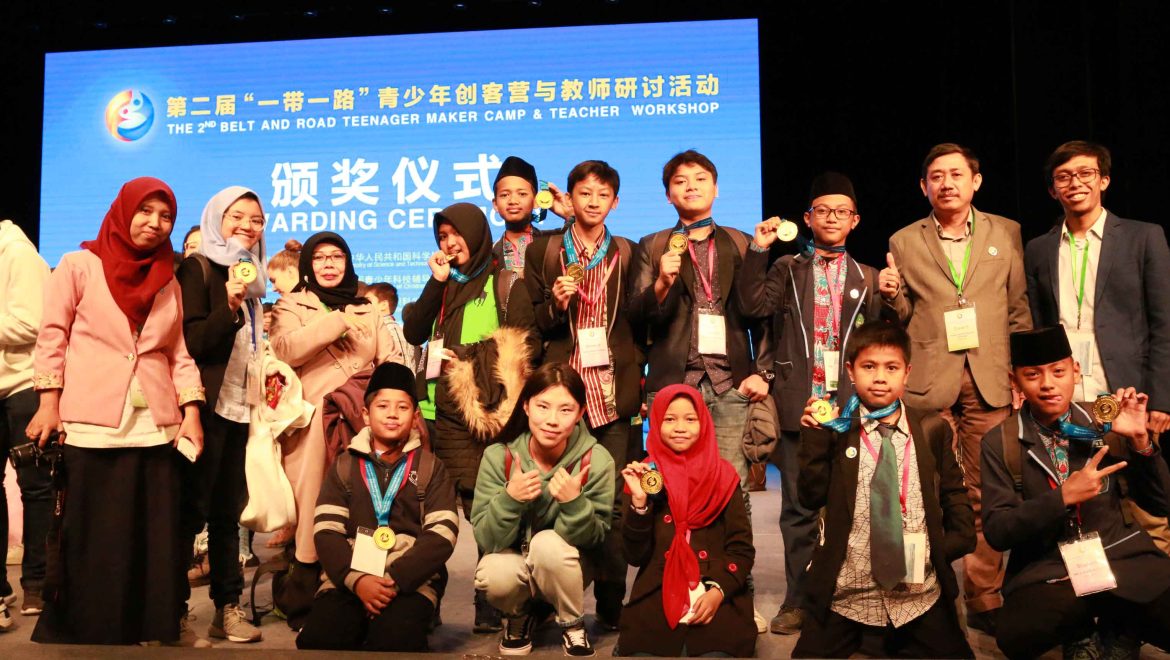 Indonesian Students Shine in the 2nd Belt and Road Teenager Maker Camp and Teachers Workshop