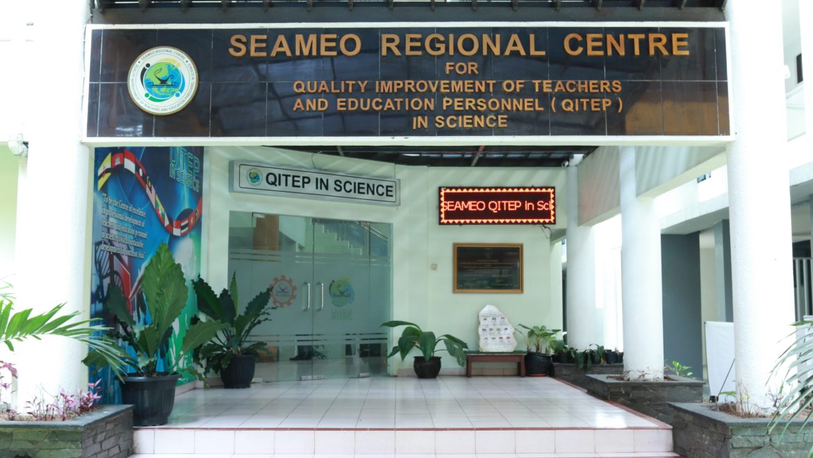 Work from Home: Extended to 21 April