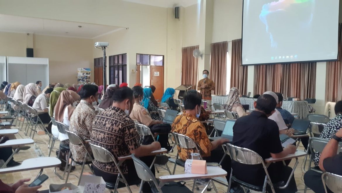 Workshop on The Implementation of Kurikulum Merdeka at SMKN 1 Bandung