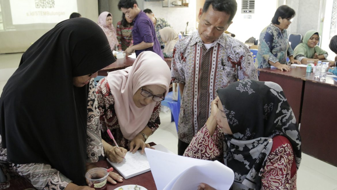 A Closer Look on SEAQIS and PT Pesona Khatulistiwa Nusantara Collaboration: Cultivating Science Learning and STEM Implementations