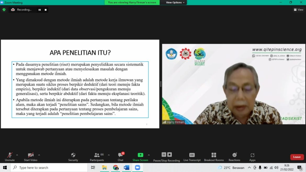 The Online Training in Composing Research Proposal